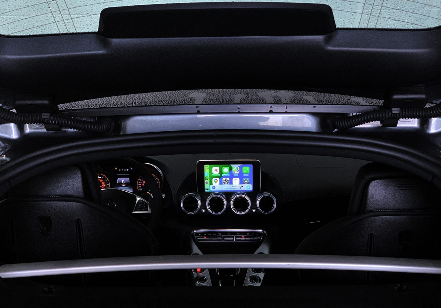 Mercedes AMG GT Wireless CarPlay & Android Auto Interface
